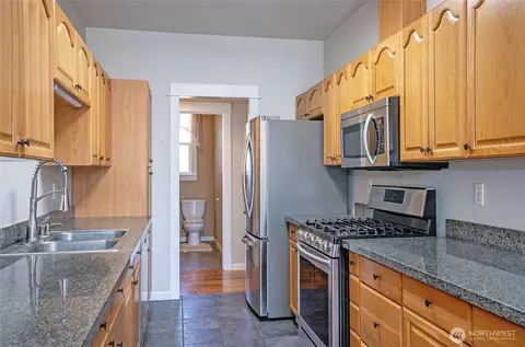 Kitchen - 124 Ammons Ln SE, Orting, WA 98360 photo 2 of 3