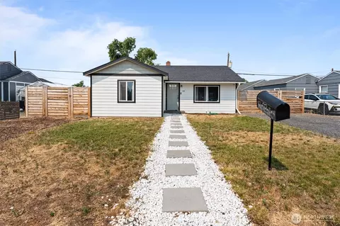 135 F St SE, Ephrata, WA 98823
