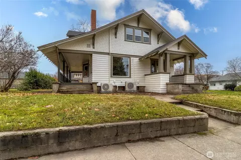 123 W 4th St, Waitsburg, WA 99361