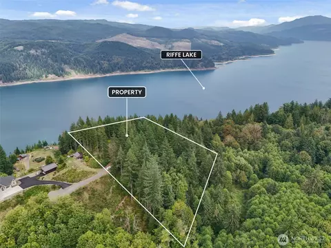 143 Meadow Ridge Way, Mossyrock, WA 98564