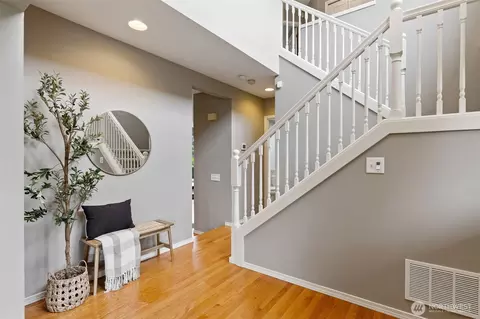 Entry Way - 11318 34th Dr SE, Everett, WA 98208 photo 3 of 3