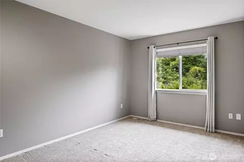Bedroom - 11318 34th Dr SE, Everett, WA 98208 photo 5 of 6