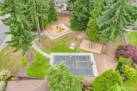 View/Area - 11318 34th Dr SE, Everett, WA 98208 photo 3 of 5