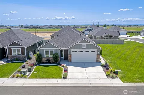 918 N M Loop Dr SW, Quincy, WA 98848