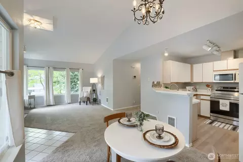 9210 Market Pl #F202, Lake Stevens, WA 98258