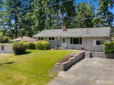 8532 E Xavier Way, Everett, WA 98208