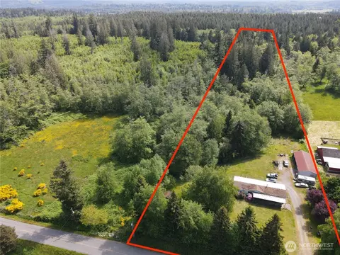 5781 Hobson Rd, Bow, WA 98232