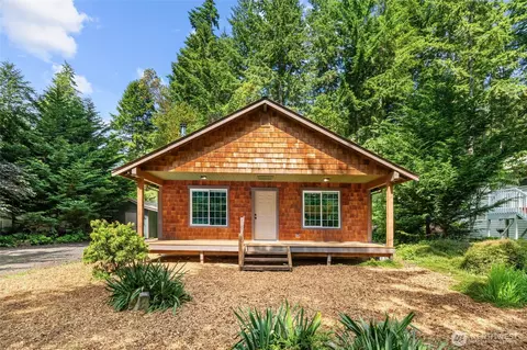 10204 Lake Florence Way, Anderson Island, WA 98303