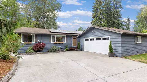 17212 Spruce Way, Lynnwood, WA 98037