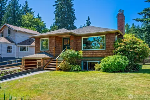 9539 49th Ave NE, Seattle, WA 98115