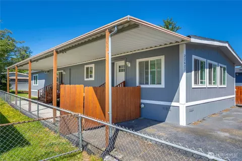 22627 112th Ave SE, Kent, WA 98031