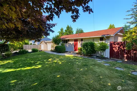 2317 D Ave, Anacortes, WA 98221