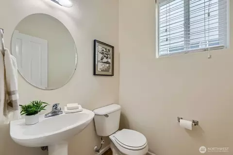 Bath - 4015 134th Pl SE, Mill Creek, WA 98012 photo 1 of 4