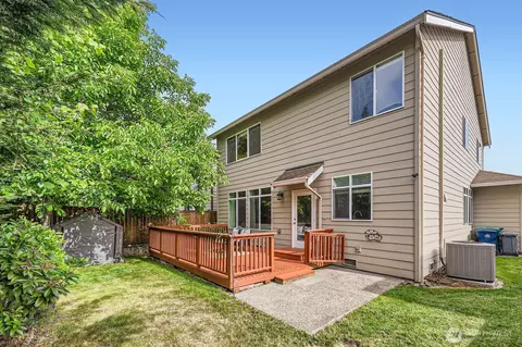 Exterior - 4015 134th Pl SE, Mill Creek, WA 98012 photo 5 of 7
