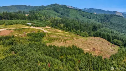223 High Bank Ln #B, Woodland, WA 98674