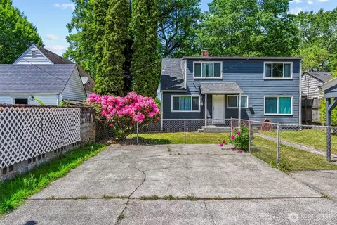 Exterior - 516 26th Ave, Longview, WA 98632 photo 7 of 8