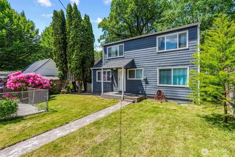 Exterior - 516 26th Ave, Longview, WA 98632 photo 5 of 8