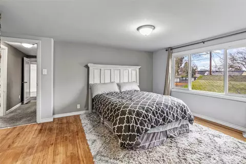 Bedroom - 516 26th Ave, Longview, WA 98632 photo 3 of 5