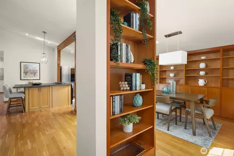 Dining - 537 30th Ave E, Seattle, WA 98112 photo 2 of 2