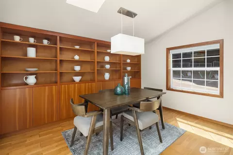 Dining - 537 30th Ave E, Seattle, WA 98112 photo 1 of 2
