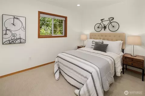 Bedroom - 537 30th Ave E, Seattle, WA 98112 photo 2 of 2