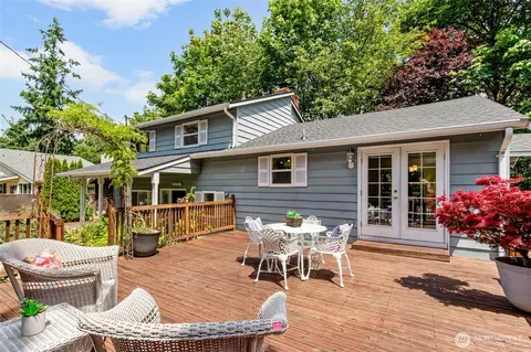 19508 23rd Ave NE, Shoreline, WA 98155