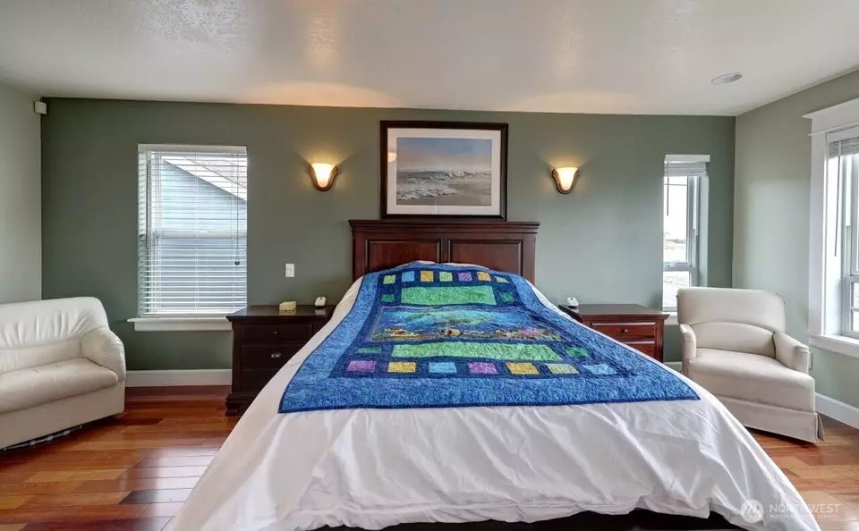 Bedroom - 32500 G St, Ocean Park, WA 98640 photo 1 of 4