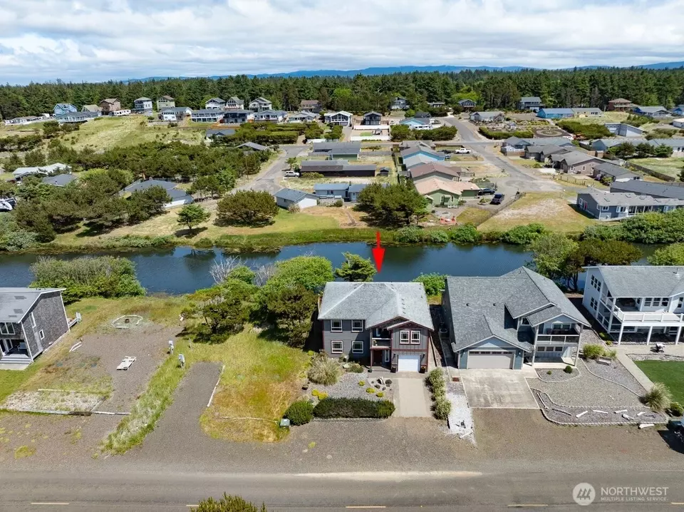 View/Area - 32500 G St, Ocean Park, WA 98640 photo 3 of 4