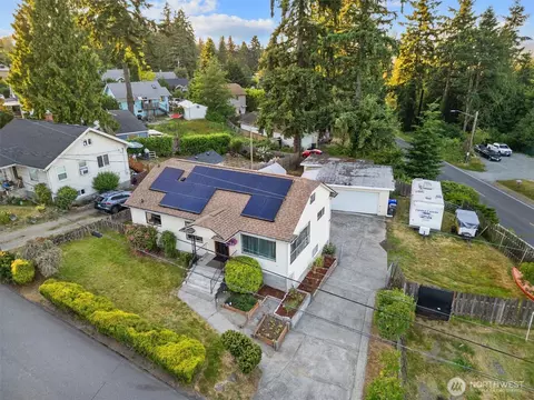 View/Area - 2319 Gale Pl, Everett, WA 98203 photo 1 of 7