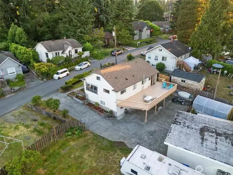 View/Area - 2319 Gale Pl, Everett, WA 98203 photo 2 of 7