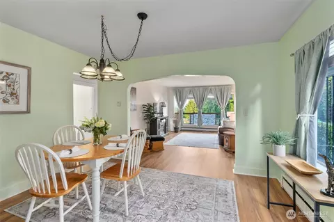 Dining - 2319 Gale Pl, Everett, WA 98203 photo 2 of 2