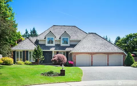 24125 SE 46th Pl, Issaquah, WA 98029
