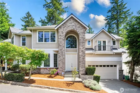 7817 NE 112th St, Kirkland, WA 98034