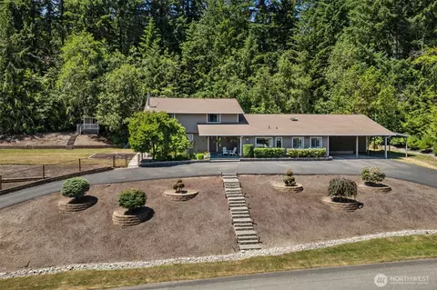 6830 SE Arlington Pl, Port Orchard, WA 98367