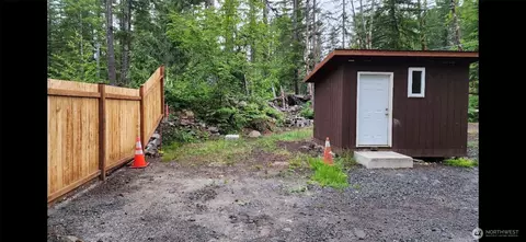 274 Skate Creek Rd N, Ashford, WA 98304