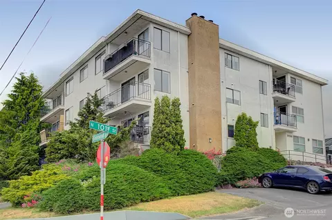 10106 Greenwood Ave N #301, Seattle, WA 98133