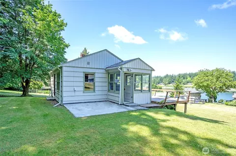 1116 Bayshore Ct NW, Lakebay, WA 98349