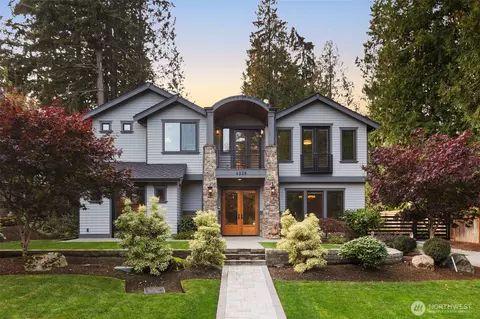 4229 95th Ave NE, Yarrow Point, WA 98004
