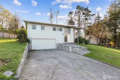 2104 E Ave, Anacortes, WA 98221