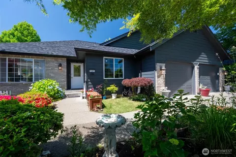 1301 Woodfield Dr, Lynden, WA 98264