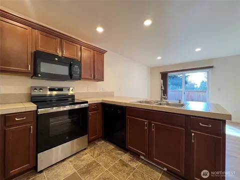 5447 57th Loop SE, Lacey, WA 98503 photo 12