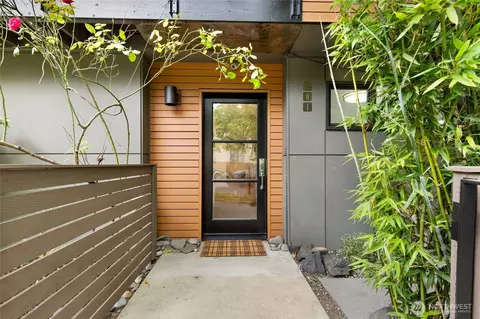 Entry Way - 201 20th Ave E, Seattle, WA 98112 photo 1 of 6