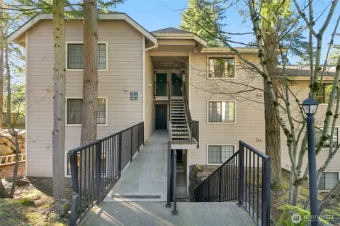 12505 NE 116th St #A10, Kirkland, WA 98034