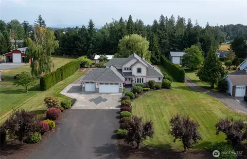 677 Schultz Dr, Bellingham, WA 98226