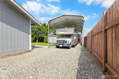 1875 Florence St, Enumclaw, WA 98022 photo 31