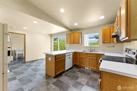 1875 Florence St, Enumclaw, WA 98022 photo 9
