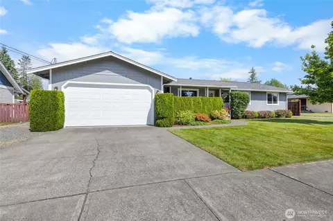 1875 Florence St, Enumclaw, WA 98022 photo 2