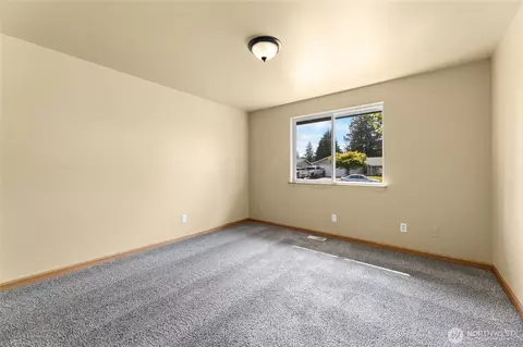 1875 Florence St, Enumclaw, WA 98022 photo 19