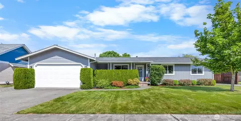 1875 Florence St, Enumclaw, WA 98022