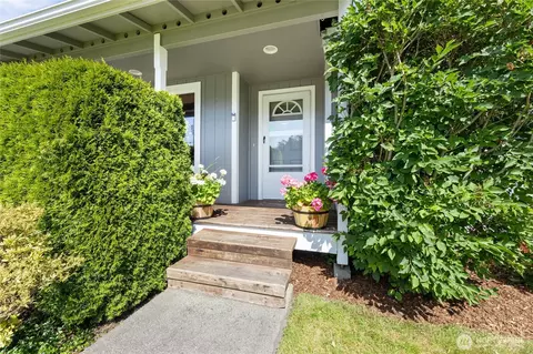 1875 Florence St, Enumclaw, WA 98022 photo 4